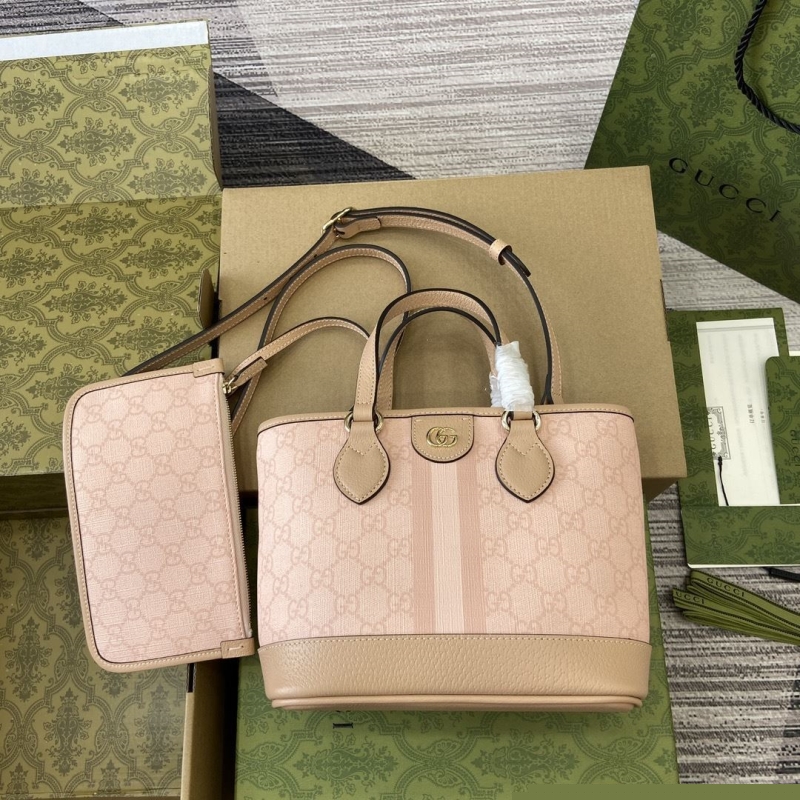 G*u*i shopping bags